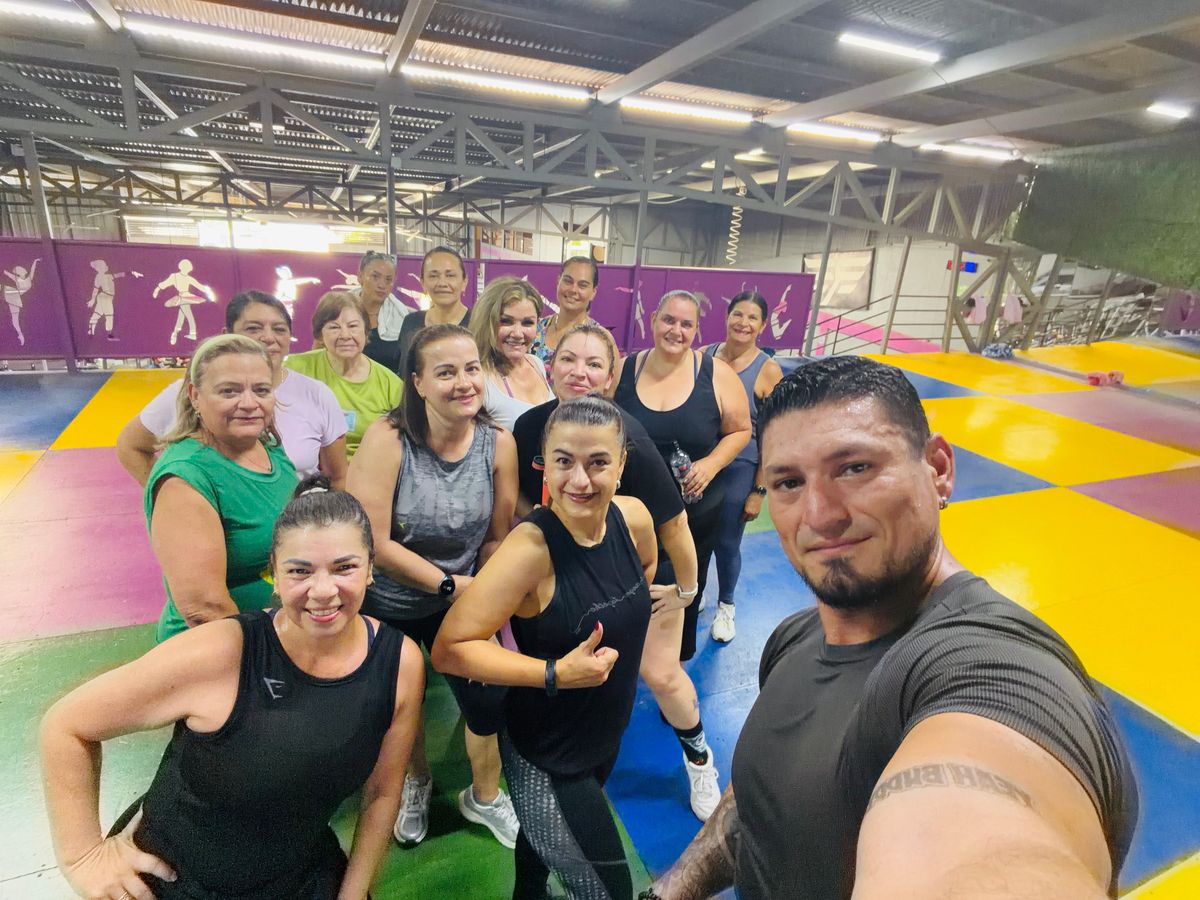 Grupo de clientes Kenny Coach